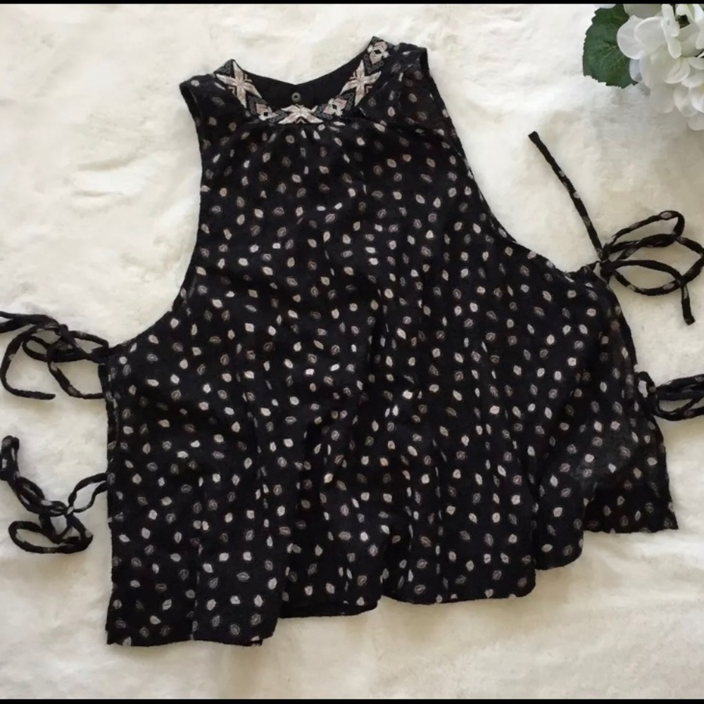 Free people embroidered neckline open tie tank - Picture 4 of 16